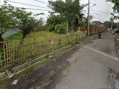 Tanah Siap Bangun Dekat Patung Pesawat Suhat Kota Malang