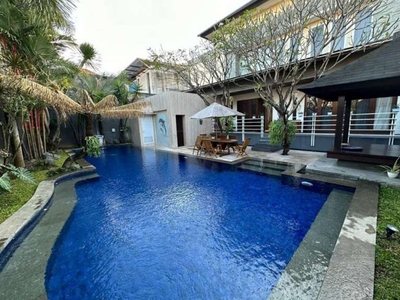 Villa Kebo Iwa Denpasar Barat Bali
