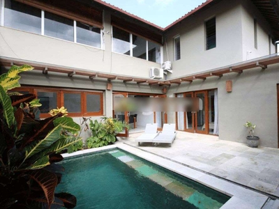 VILLA MINIMALIS VIEW SAWAH 4 KT DI AREA KEROBOKAN