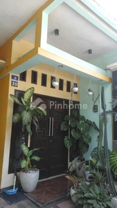 Disewakan Rumah 2 Lantai Yang Asri di Jl. Bulak Rukem Timur Rp28 Juta/tahun | Pinhome