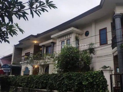 Disewakan Full Furnished Rumah Lux Di Dalam Komplek Daerah Antapani Bandung