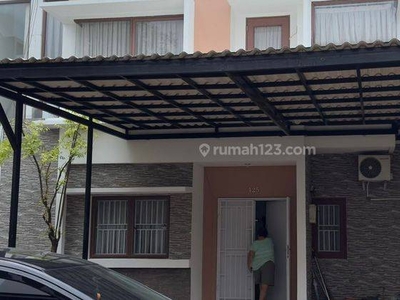 Disewakan Rumah 2 Lantai Semi Furnish Siap Huni Dalam Cluster Zebrina Jakarta Garden City Cakung Jakarta Timur