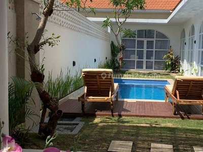 For Rent Luxury Villa 3BR Yearly Near To Seseh Beach Canggu Bali