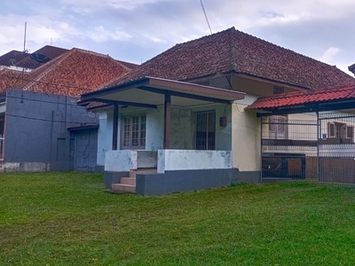 Dijual Rumah Asri Terawat di Sayap Dago, Bandung Utara