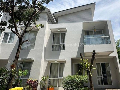 Rumah Cantik Modern Siap Huni Area Cilandak