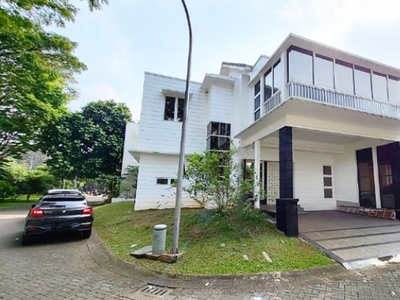 Dijual Rumah di Discovery Bintaro, Hoek,pool, harga 3M an di Sekt