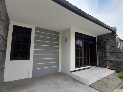 Dijual Rumah Minimalis Siap Pakai di Taman Kopo Indah