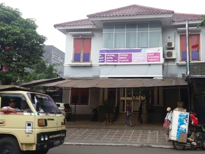 Disewa Rumah Disewakan strategis untuk komersial di Bintaro Jaya