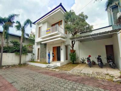 Rumah Lingkungan Kota Jalan Bagus Dekat Janti