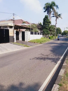 Di sewakan rumah bagus 2lt luas dan lega di pondok indah