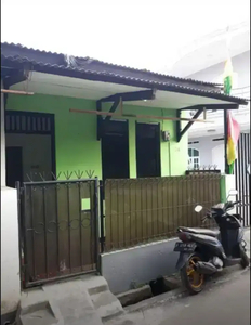 Dijual Rumah 1 Petak , 10meter dari jalan raya Jatiwaringin