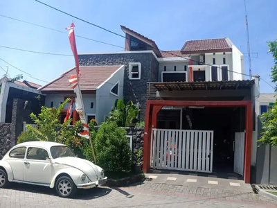 Dijual Rumah 2 Lantai Siap Huni Lokasi Gayungsari Barat Surabaya