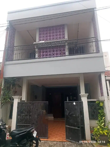 Dijual rumah 2lantai siap huni di Bukit Cinanggu City