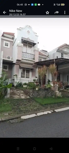 Dijual rumah di legenda wisata cibubur