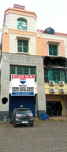 Disewa Ruko Hook 4tk 4,5 X 18 Dekat Moi Kelapa Gading Hadap Jalan Raya