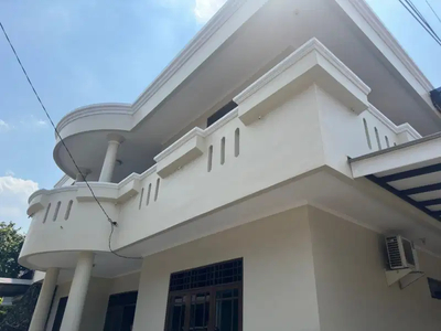 Disewa rumah semi furnish Pondok kelapa Jakarta Timur