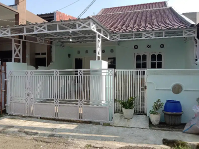 Disewakan Rumah 1,5 Lantai Bukit Cimanggu City