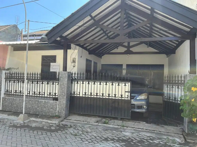 Disewakan rumah di Delta Sari Indah