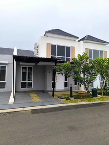 Disewakan Rumah di Paramount Petals Cluster Canna. Curug, Tangerang