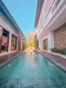 For Rent Yearly Luxury Villa 3BR Canggu Near To Seseh Beach