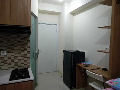 GREEN PRAMUKA ATAS MALL STUDIO 2 BR FURNISH UNIT TAHUNAN