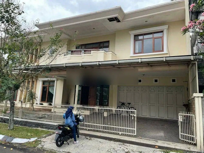 Rumah Bagus Strategis di Cluster Istana Regency Pasteur Bandung