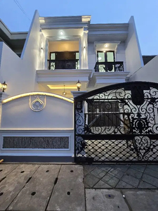 rumah baru design klasik modern di Pondok Bambu Jaktim