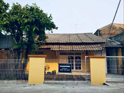 Rumah dan 2 kos-kosan Silahkan Nego