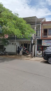 Rumah di Antapani Jl Kuningan Raya Lokasi Strategis Plus Barber Shop