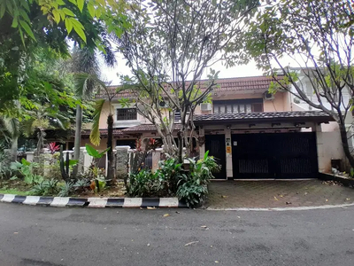 Rumah di Pondok Indah Jl Niaga Hijau Jakarta Selatan