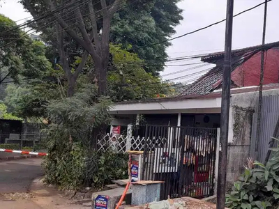 Rumah Hitung Tanah Pinggir Jalan Raya Cilandak jaksel