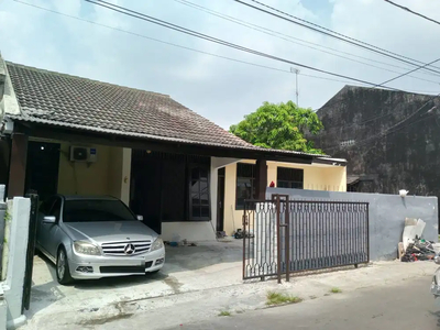 Rumah Irigasi Danita Raya Baru Bekasi (Ukuran 200/150 m)