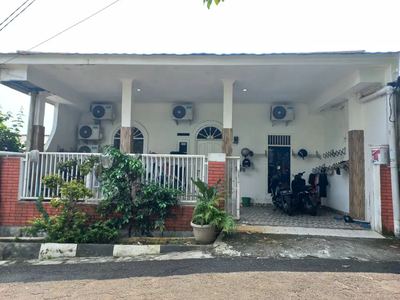 Rumah kost depan TAMAN (parkir luas) dekat IPB Vokasi Bogor