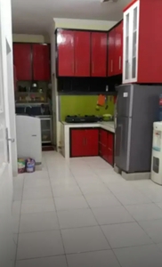 Rumah minimalis di tengah kota