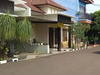 Rumah Town House Tanjung Barat Jagakarsa Jakarta Selatan