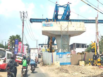 Tanah dijual terdepan di fly over Cisauk strategis di BSD