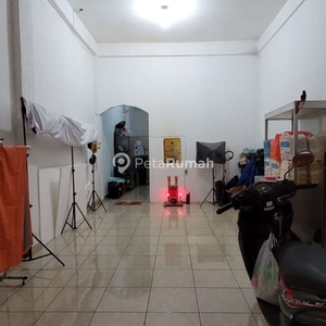 DIJUAL RUKO JALAN PUKAT BANTING I KOMPLEK RAHAYU CITY (Ramlan)