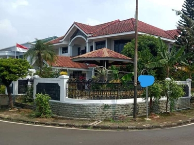 Dijual Rumah Hoek+ Swimming pool, 2 lantai di Mega mendung Puri Cinere