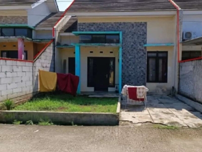 Dijual rumah via lelang
Lokasi: perumahan grand kemang residence