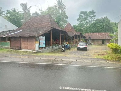 Disewakan bangunan resto jl pandanaran /jl kaliurang km 12 Ngaglik