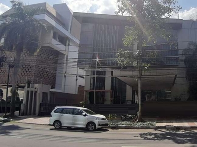 Gedung Kantor 4lantai luas 1863m siap pakai di Tanah Abang Jakarta Pus