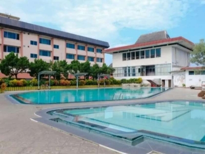 Hotel aktif Jember jl nasional pusat kota kolam renang arah banyuwangi