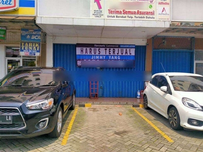 Kios Ex-Kantor di Apartemen Gateway, Jakarta Selatan