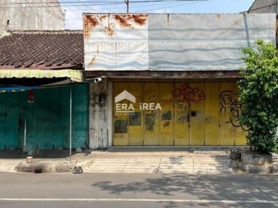 Ruang Usaha Murah Tengah Kota Solo Area Ramai Strategis