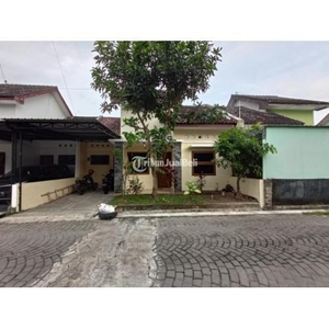 Dijual Rumah LT111 Murah Strategis Gentan Solo Tepi Jalan Raya Mangesti - Solo
