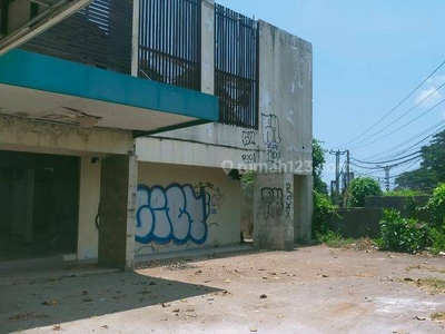 Gedung / Ruko di bypass Pesanggaran perlu renovasi tapi akan di renov