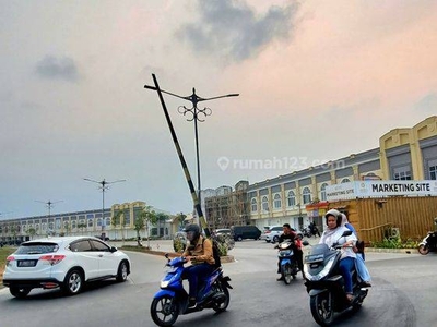 Ruko bagus area parkir luas di jalan boulevard Jababeka