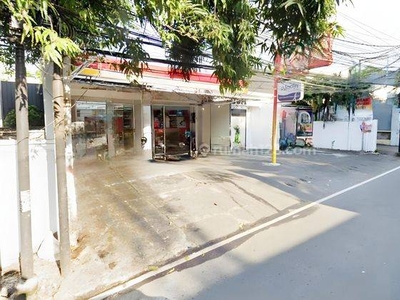 Ruko di Kemang, Jakarta Selatan 100 m Bagus Sertifikat Hak Milik