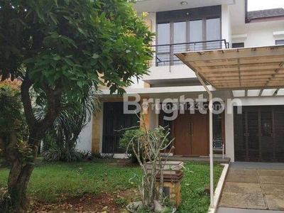 Rumah full furnished greencove