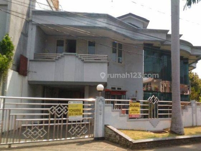 Rumah Huk 2 lantai Janur Asri